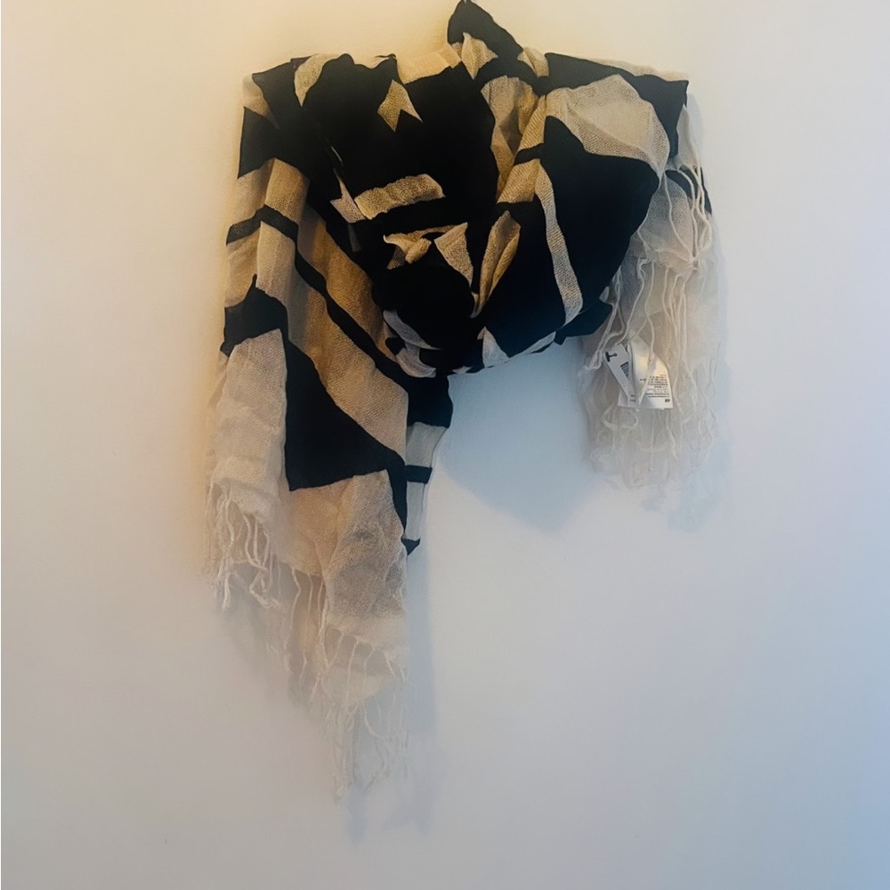HM Scarf Cream/Black Detail